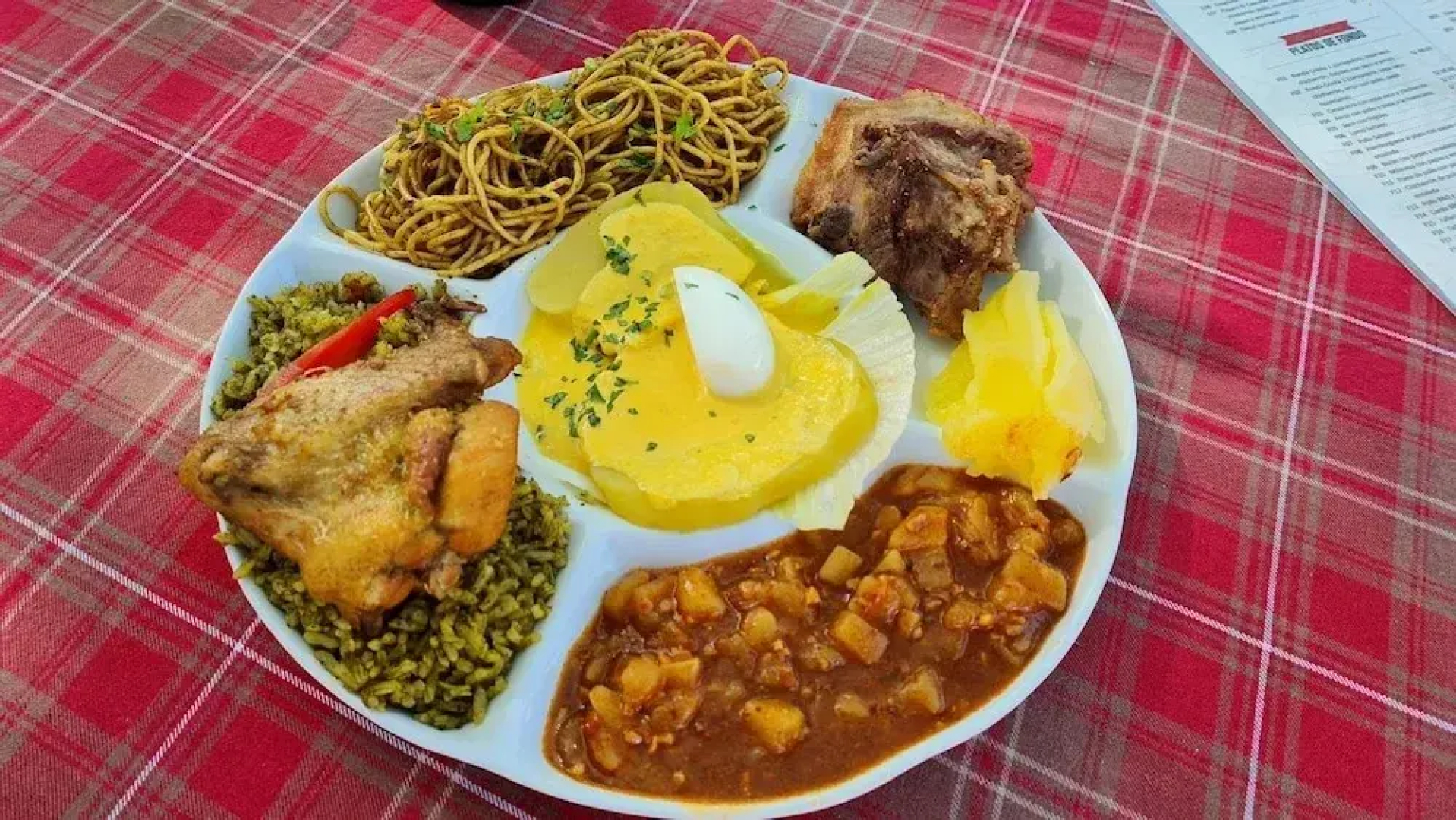 Hospedaje El Cascabel