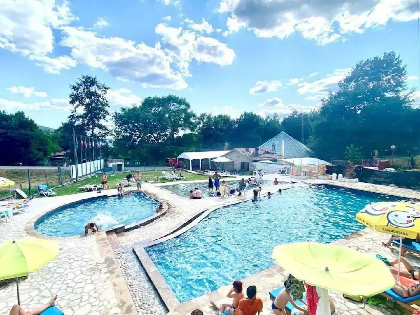 Cosy Mobile Home in Toscana With Shared Pool