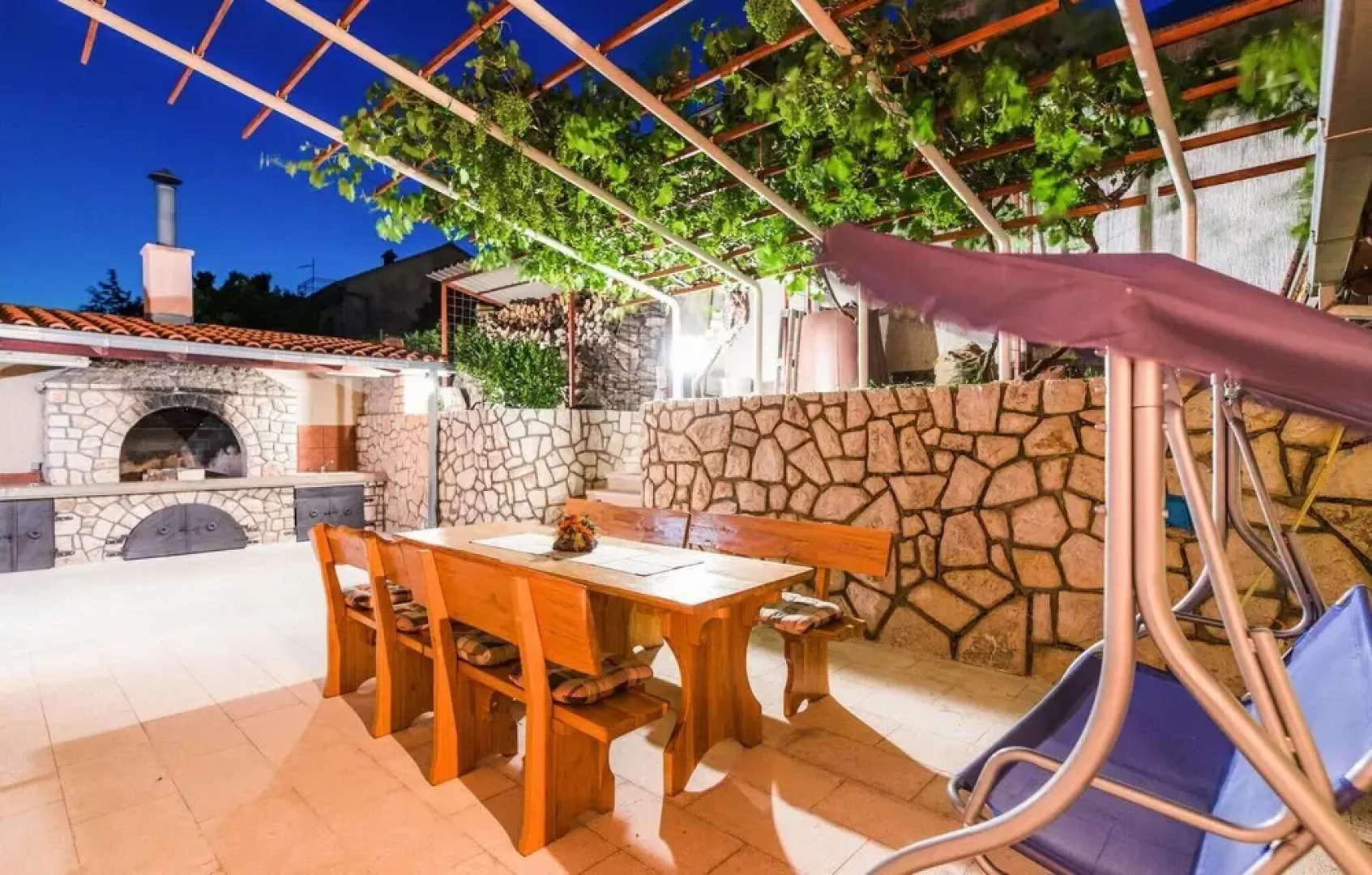 Nice Home in Novi Vinodolski With Wifi and 5 Bedrooms