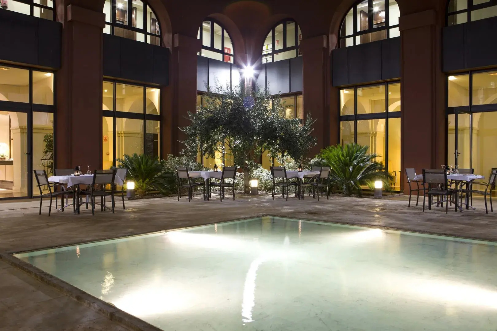 Intelier Airén Hotel