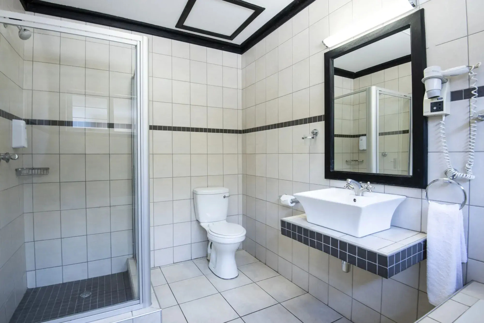 Arebbusch Travel Lodge