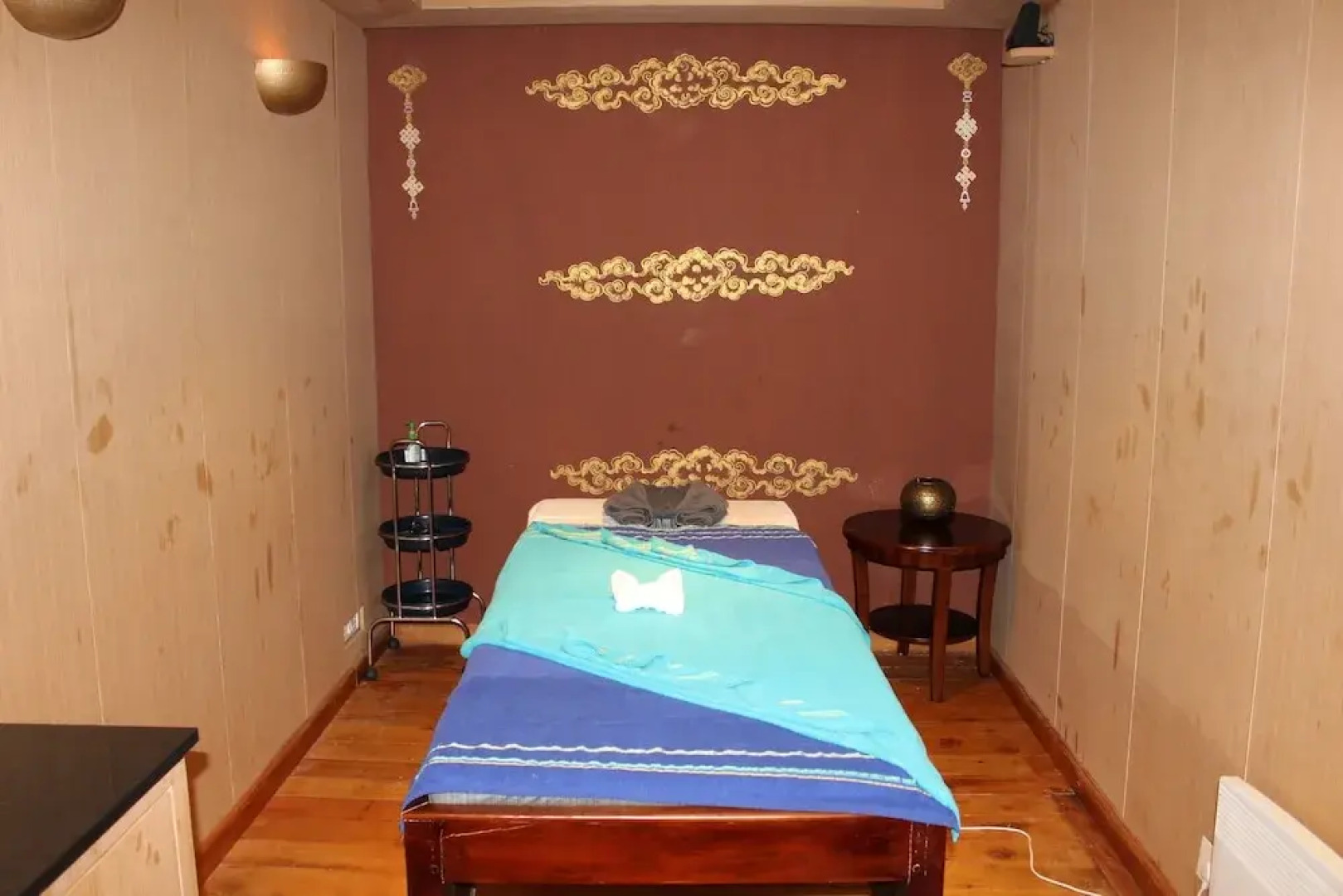 Ariya Hotel