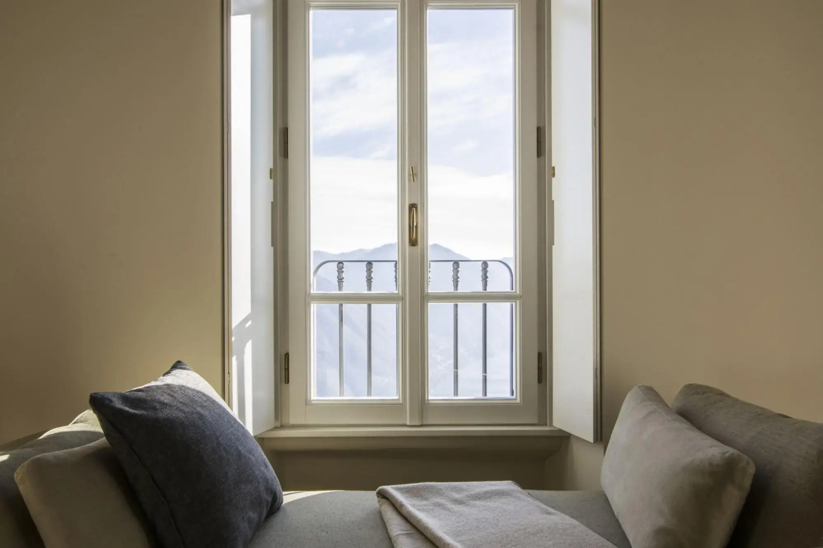 Marvellous Luxury Villa with Staff and Breathtaking View on the Lake-VILLA SOGNO SUL LAGO