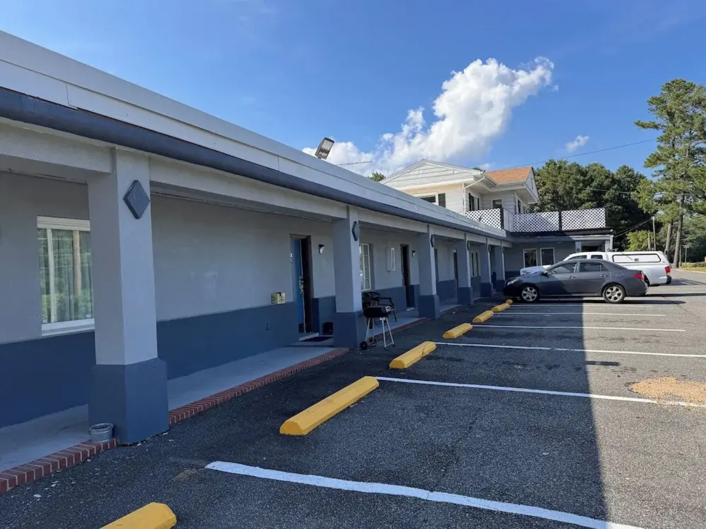 Whispering Pines by Hotel O Whitestone VA