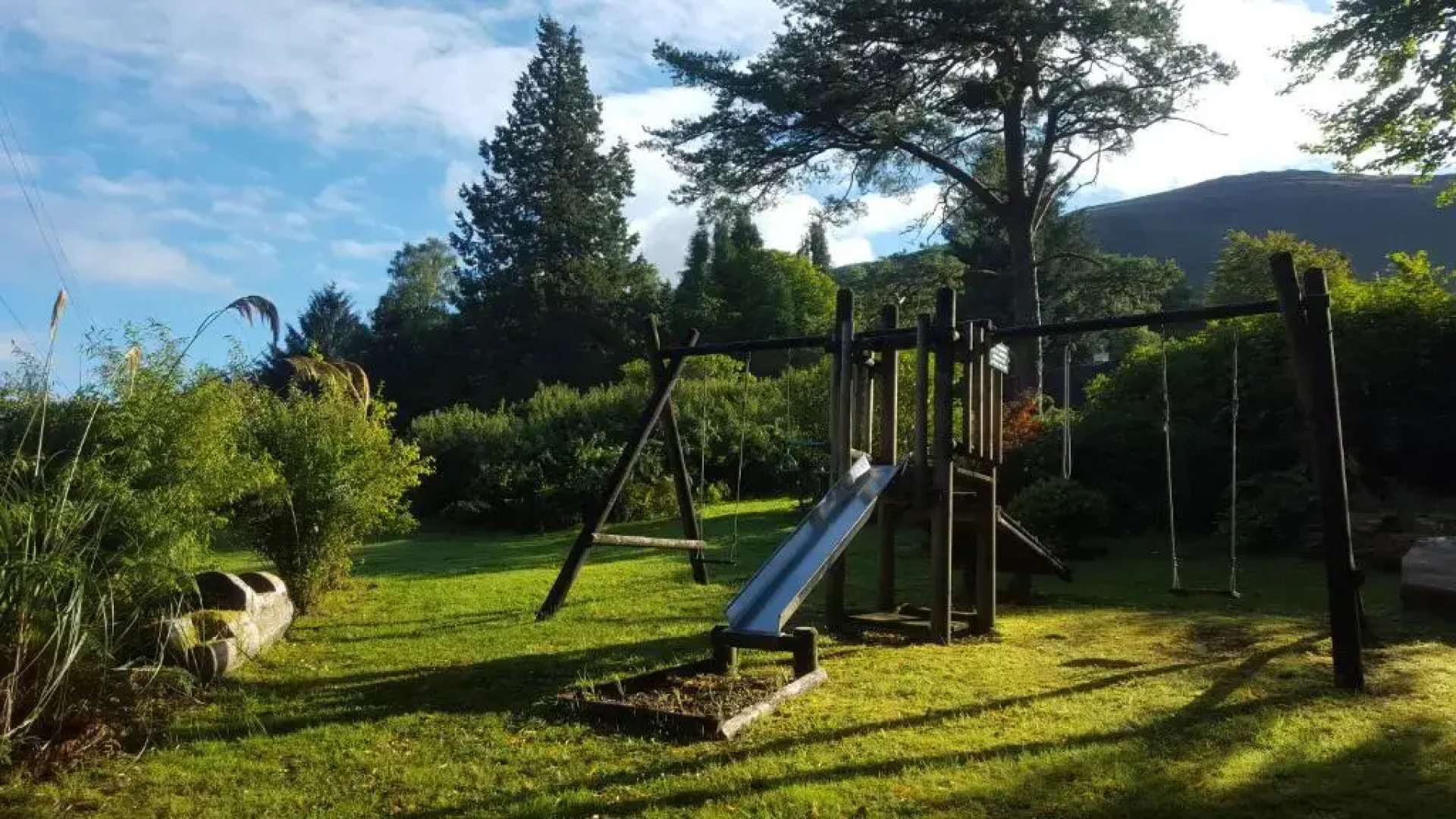 Invergloy Riverside Lodges