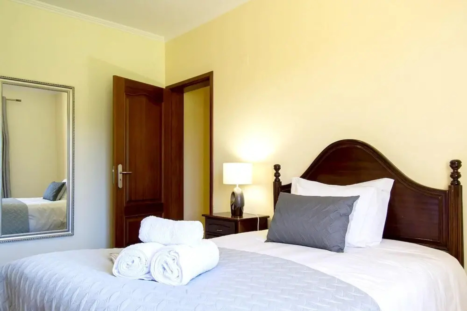 House With 4 Bedrooms in São Jorge, With Wonderful sea View, Enclosed Garden and Wifi