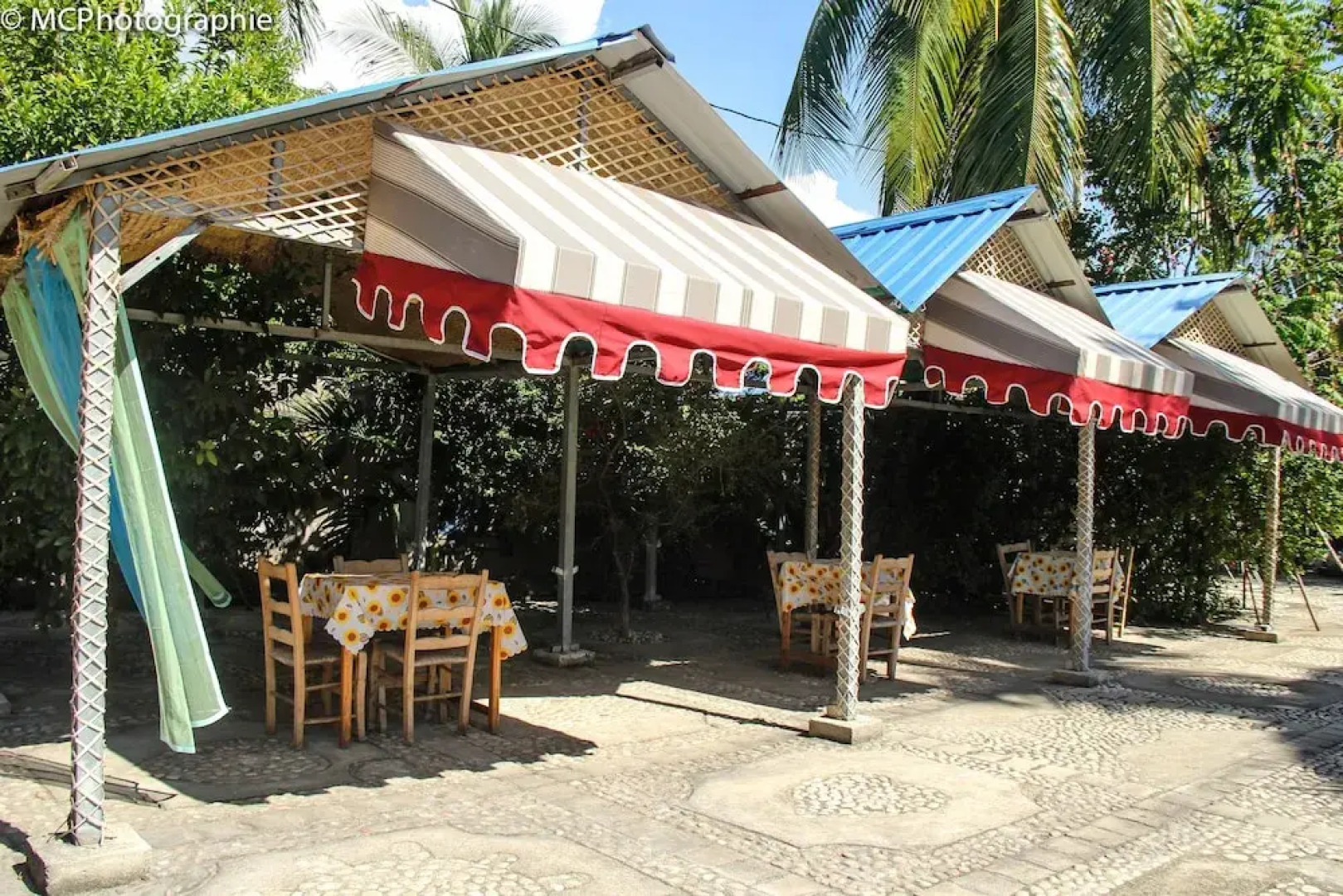 Rollanda Hotel Restaurant