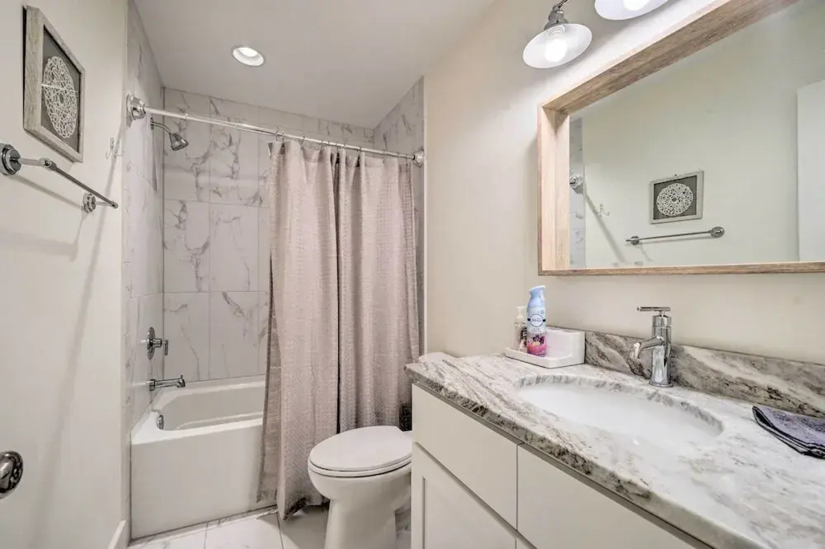 Stunning Surf City Home on Canal w/ Game Room!