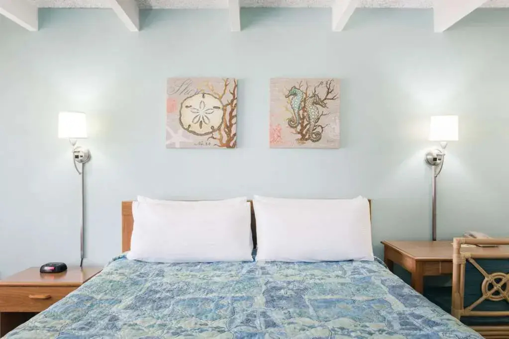 Days Inn & Suites By Wyndham Jekyll Island