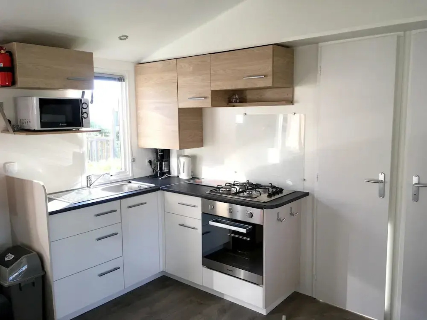 Property With 3 Bedrooms in Les Mathes, With Furnished Garden - 2 km F