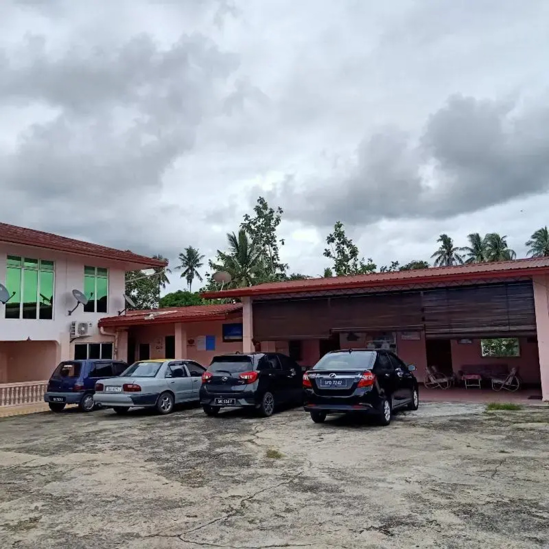 OYO Home 90349 Anique Hoemstay