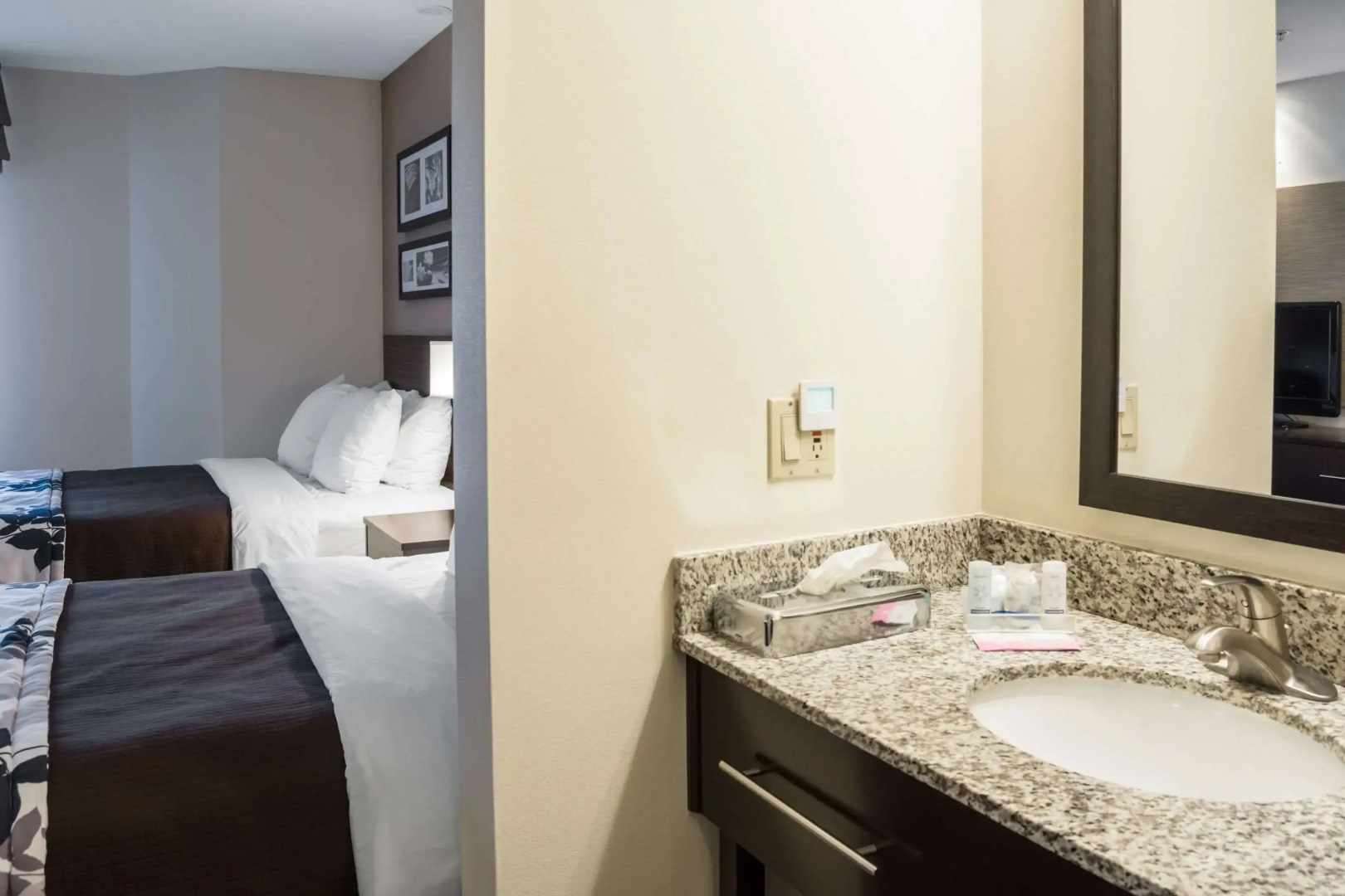 Sleep Inn Bend Crossroads Plaza