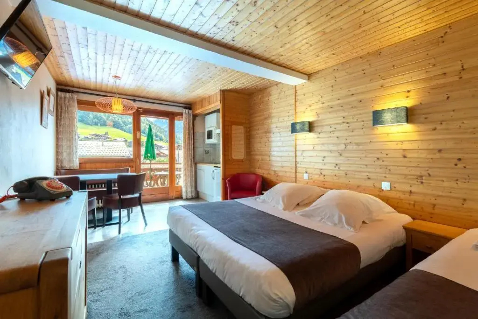 Hôtel Loisirs Les Côtes, Résidence et Chalets