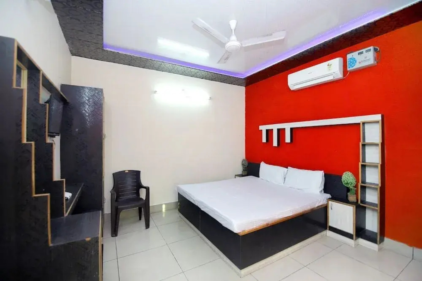 Spot On 42785 Mr Shawarma Family Restaurant And Hotel