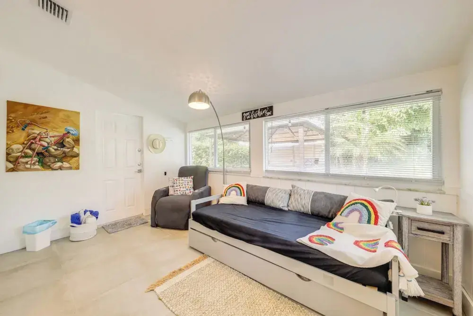 4 Mi to the Beach: Pet-friendly Oakland Park Home