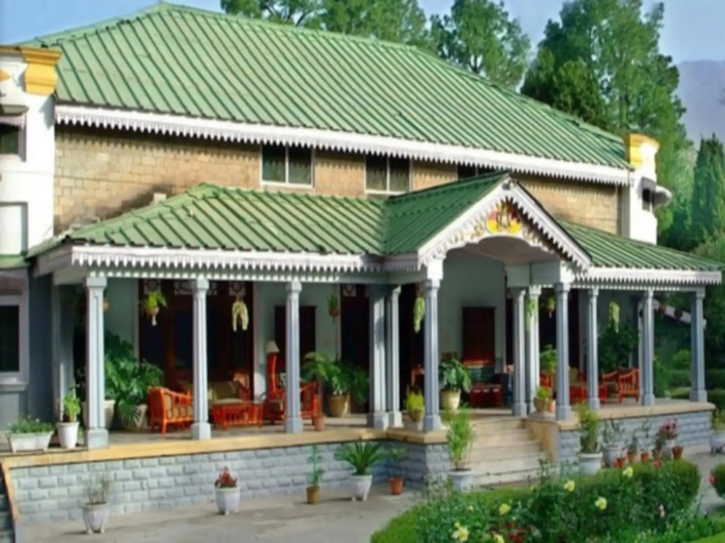 WelcomHeritage Taragarh Palace