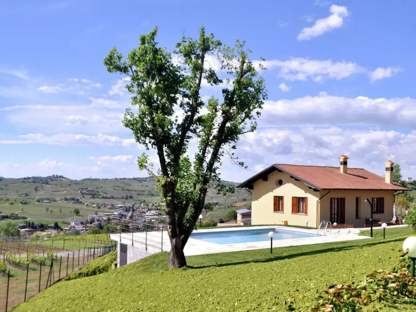 Deluxe Apartment in S. Maria Della Versa With Pool