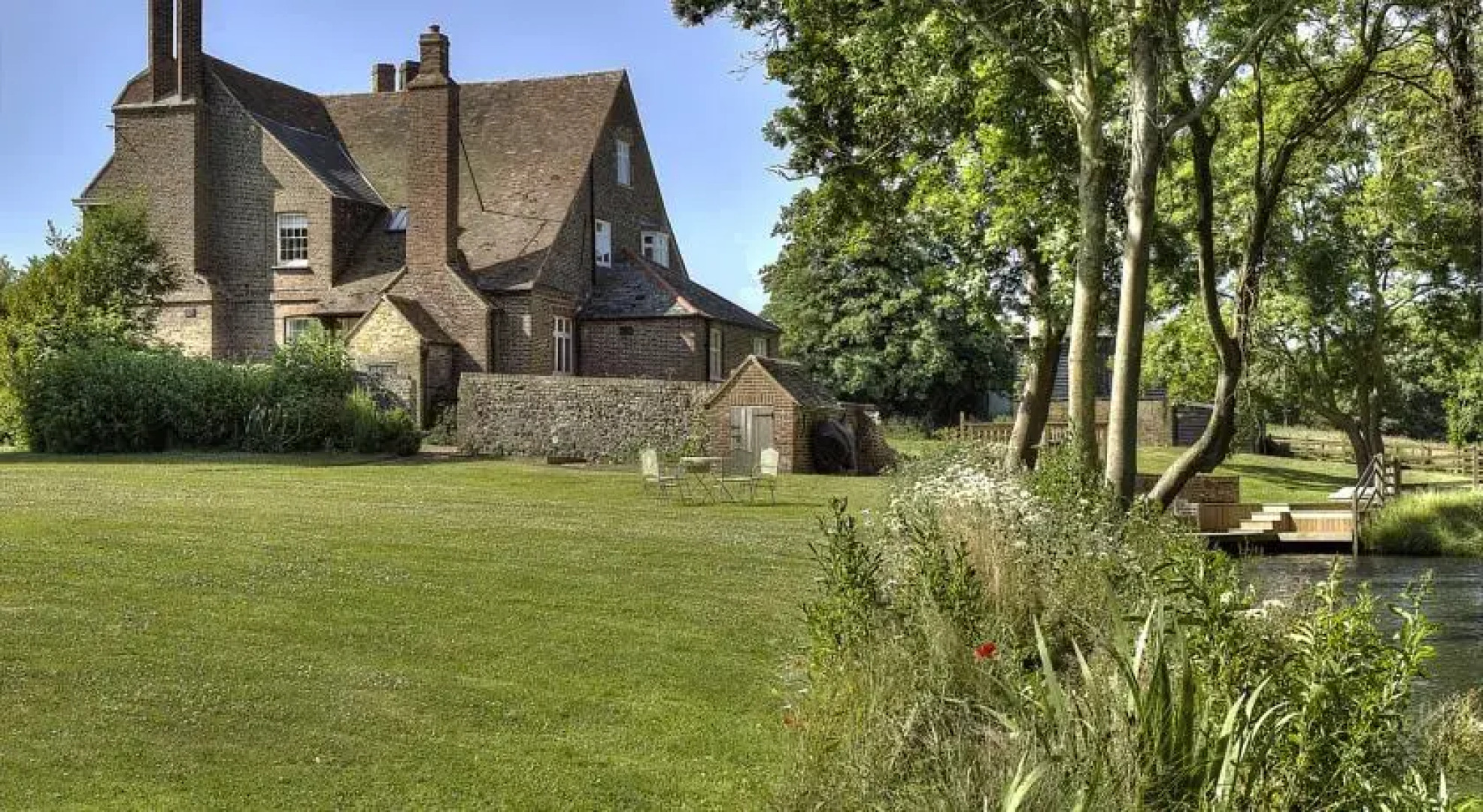 Goss Hall Bed & Breakfast