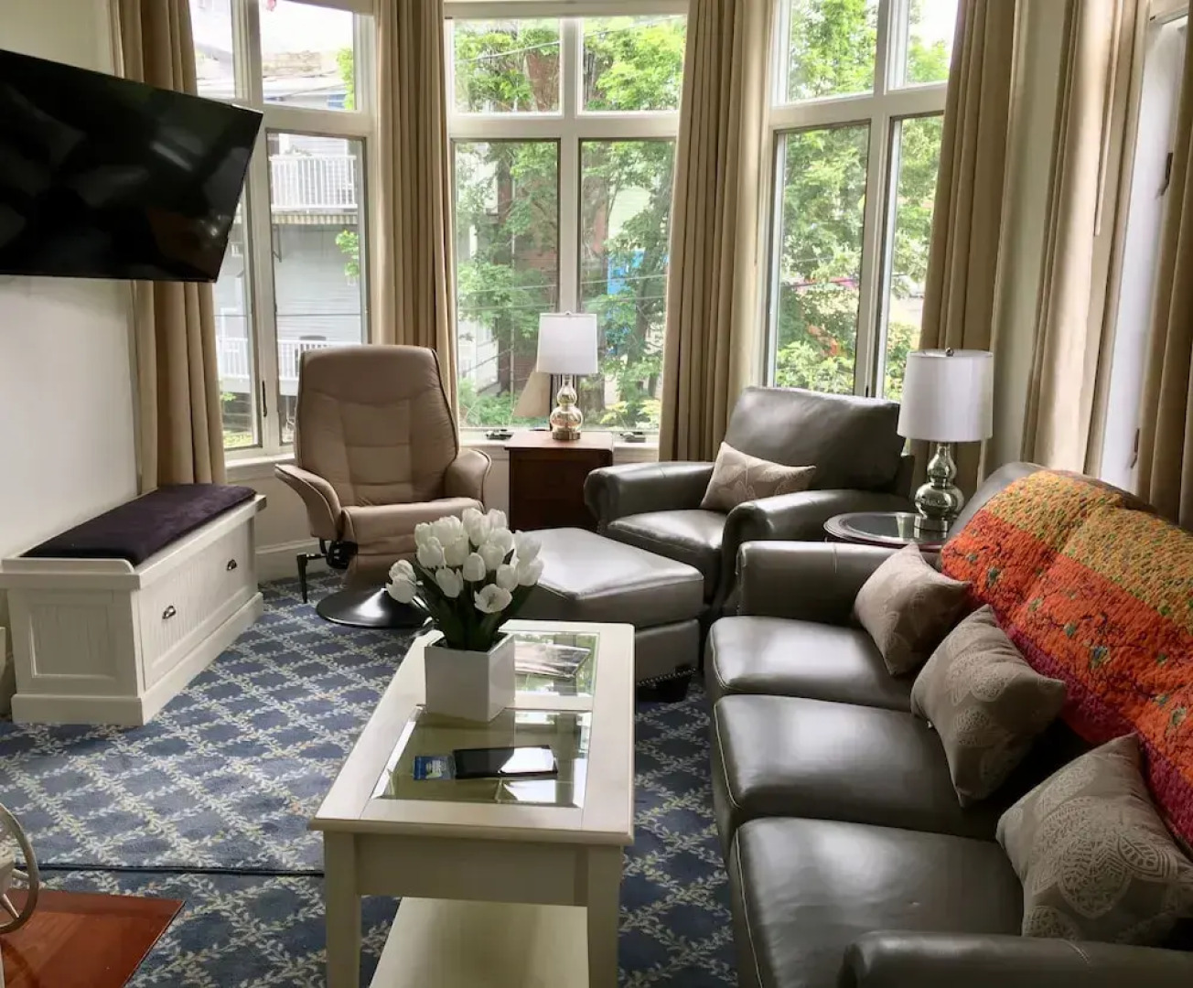 Camden Riverhouse Hotel