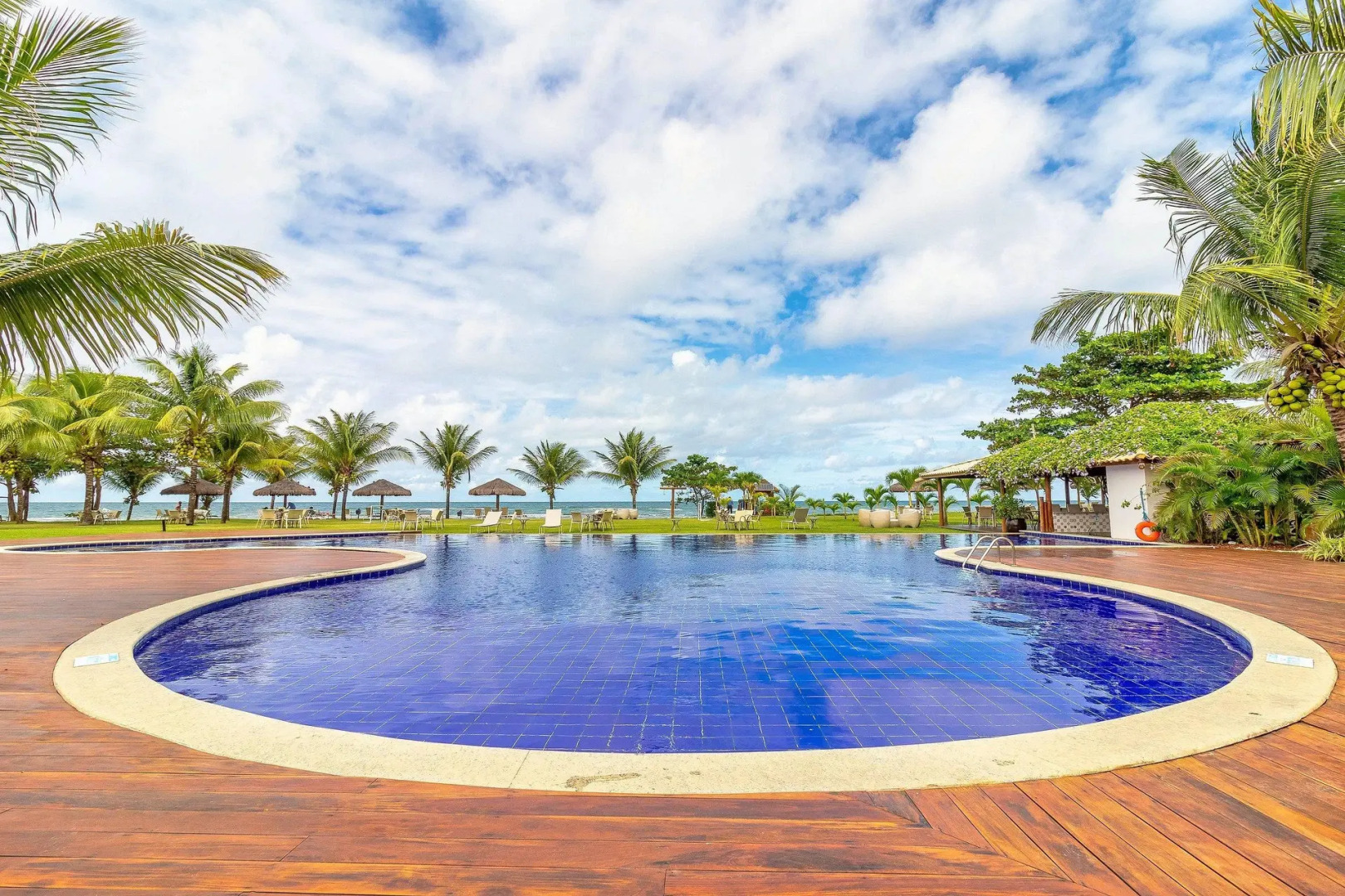 GB71 Apartamento 2 Quartos, Pé na Areia, Vista Mar - Paraíso dos Corais