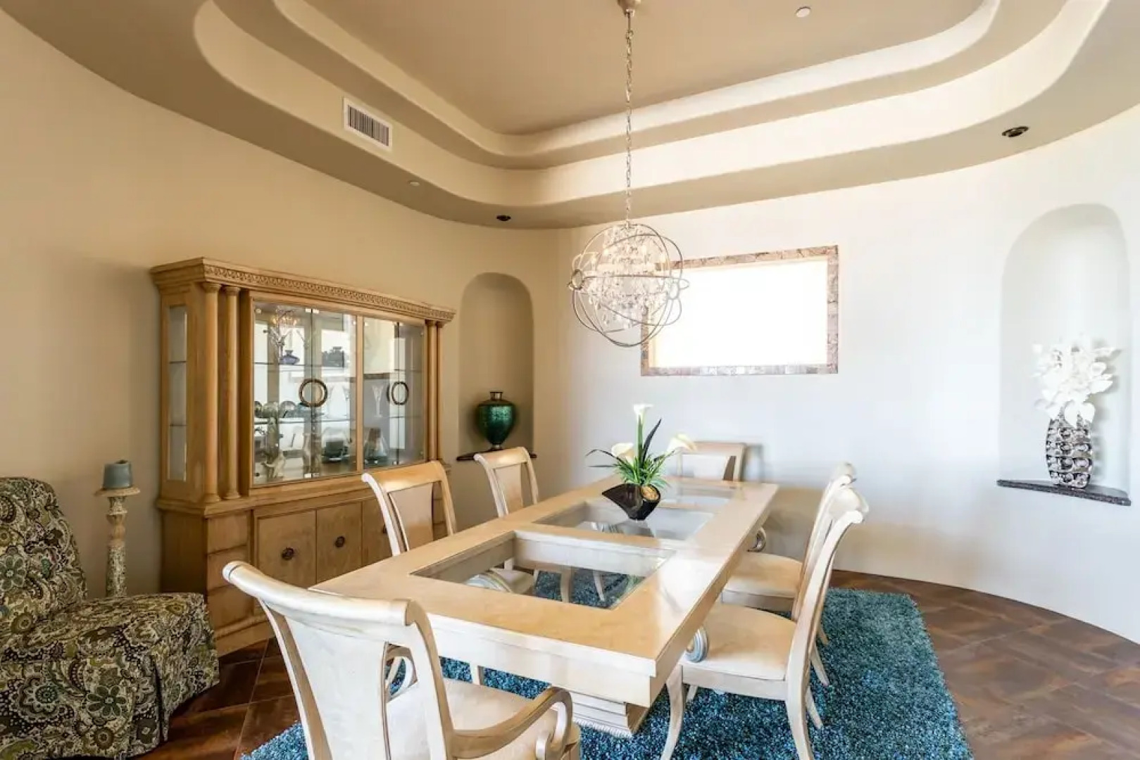 All-Suite Tuscan Home W/ Pool, SPA & Sports Court Home