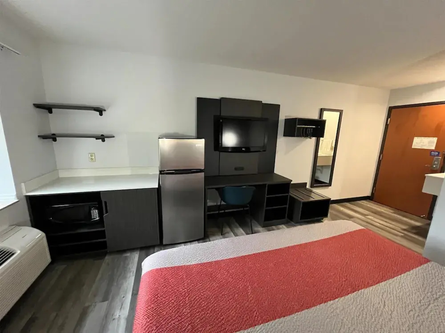 Studio 6 Suites Urbana, IL