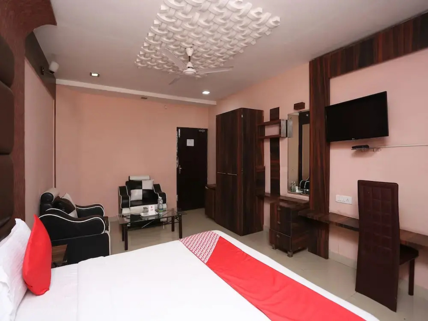 OYO 4127 Hotel City Pulse