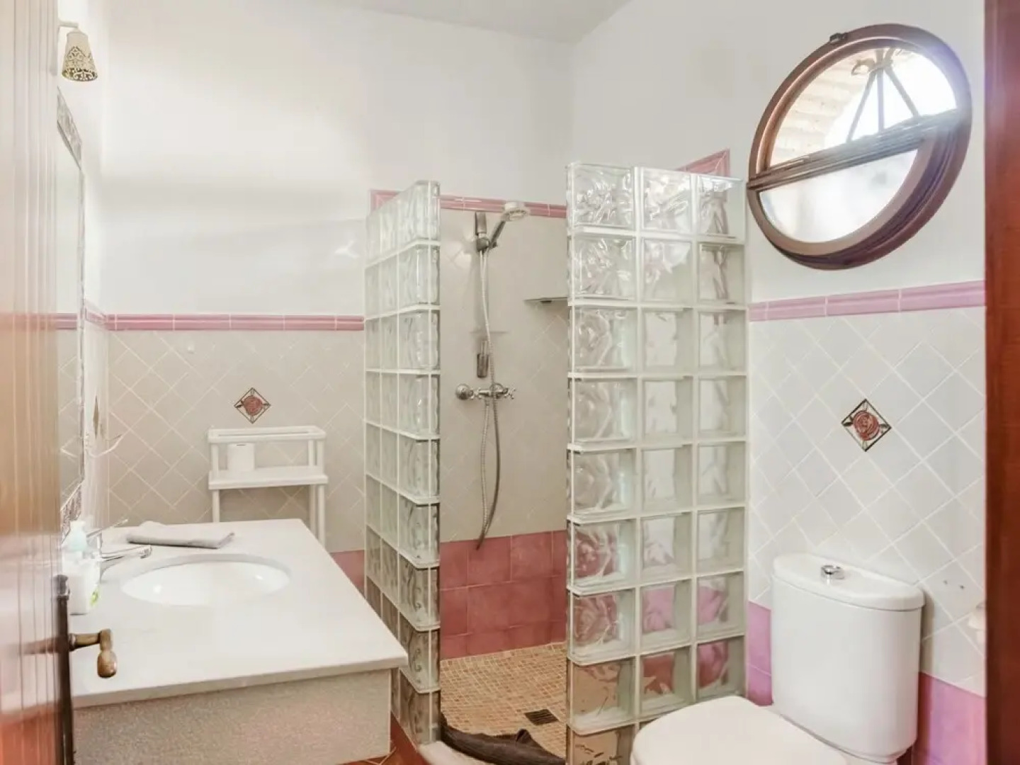 Luxurious Villa in Vejer de la Frontera With Swimming Pool