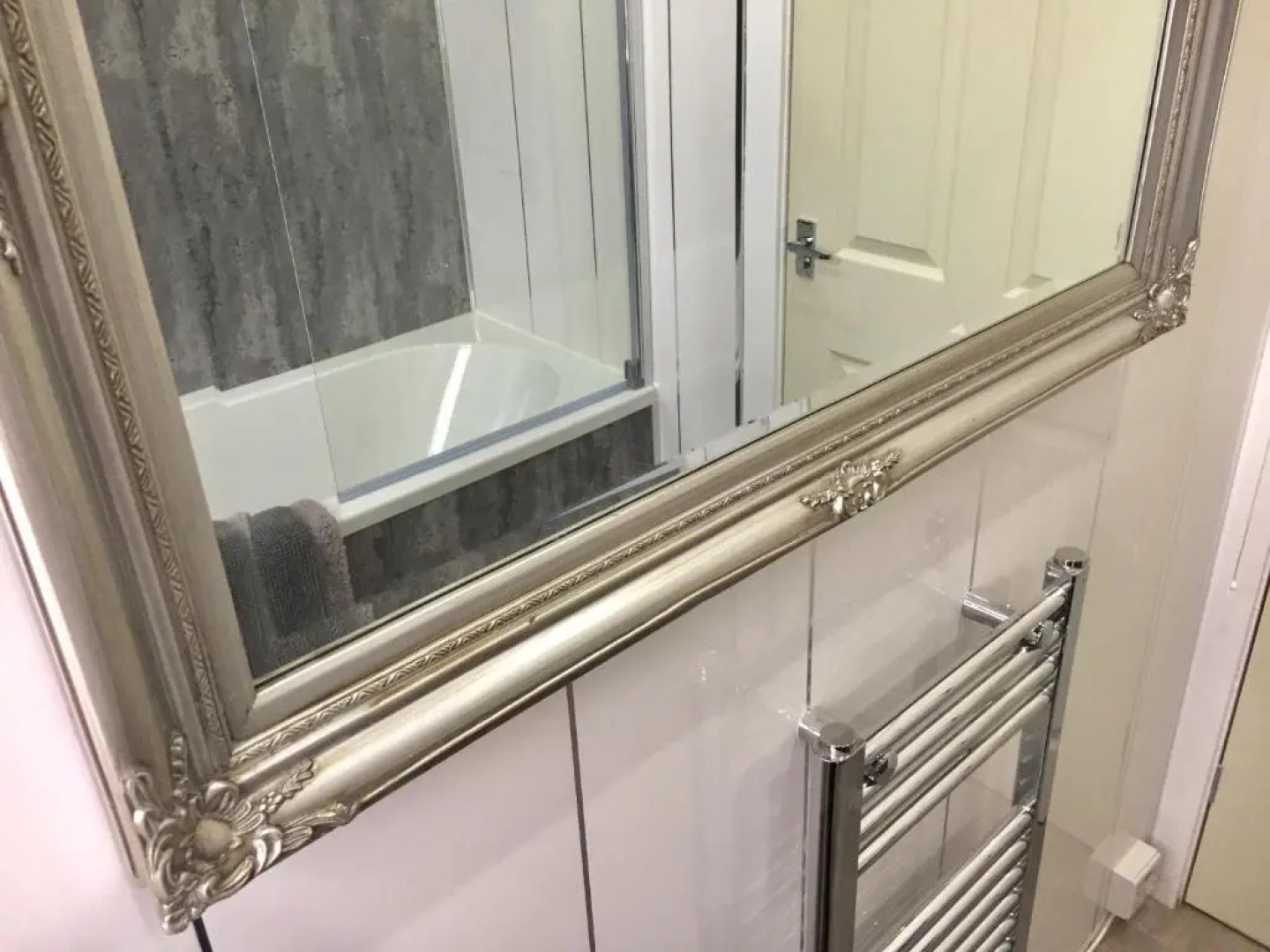 River Clyde Views - Private & Spacious Apartment