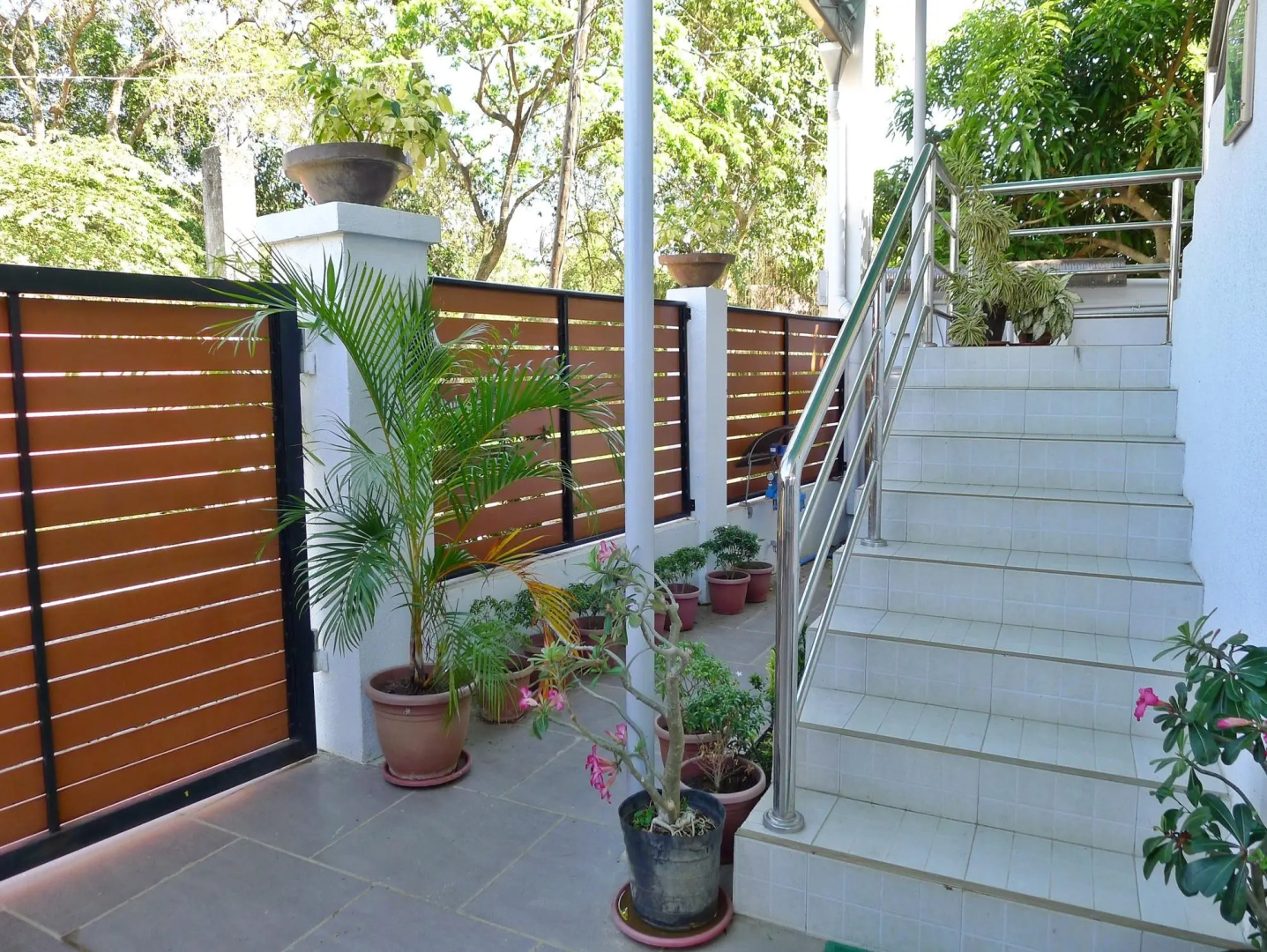 Edezer Pension