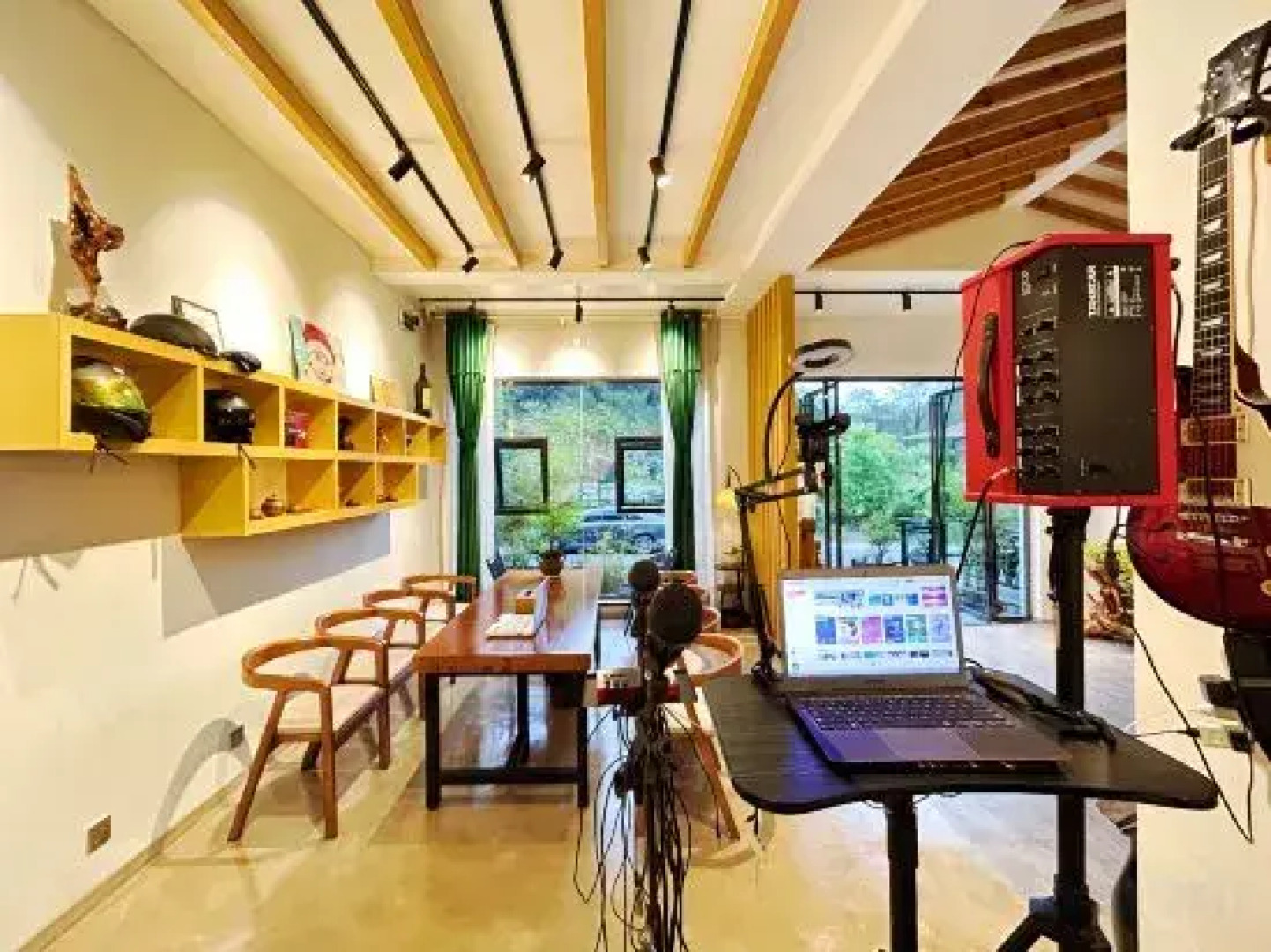 Mountain Diary Guesthouse