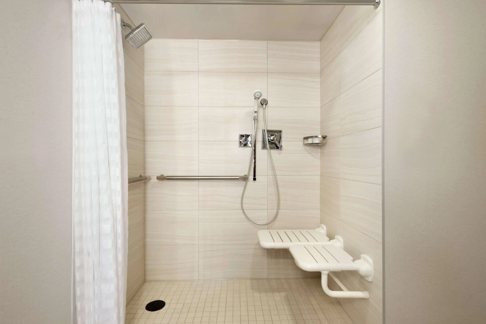 Embassy Suites by Hilton Indianapolis Downtown