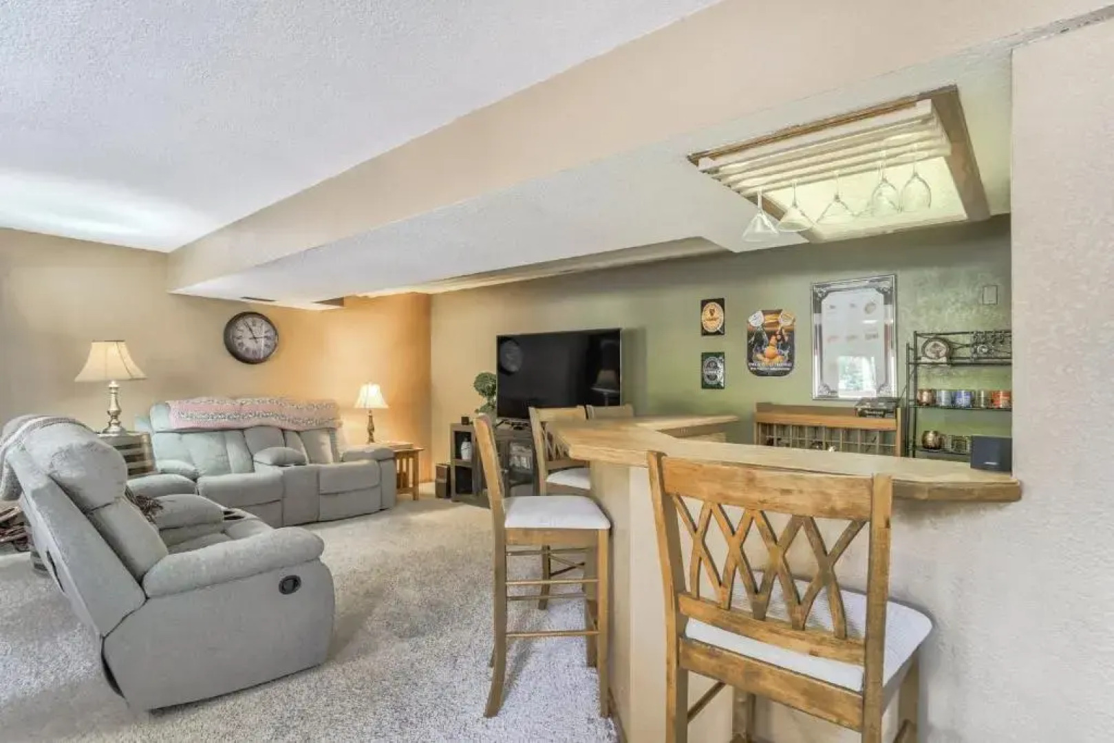 4BD Woodland Lodge Pool Table Grill Dogs Welcome