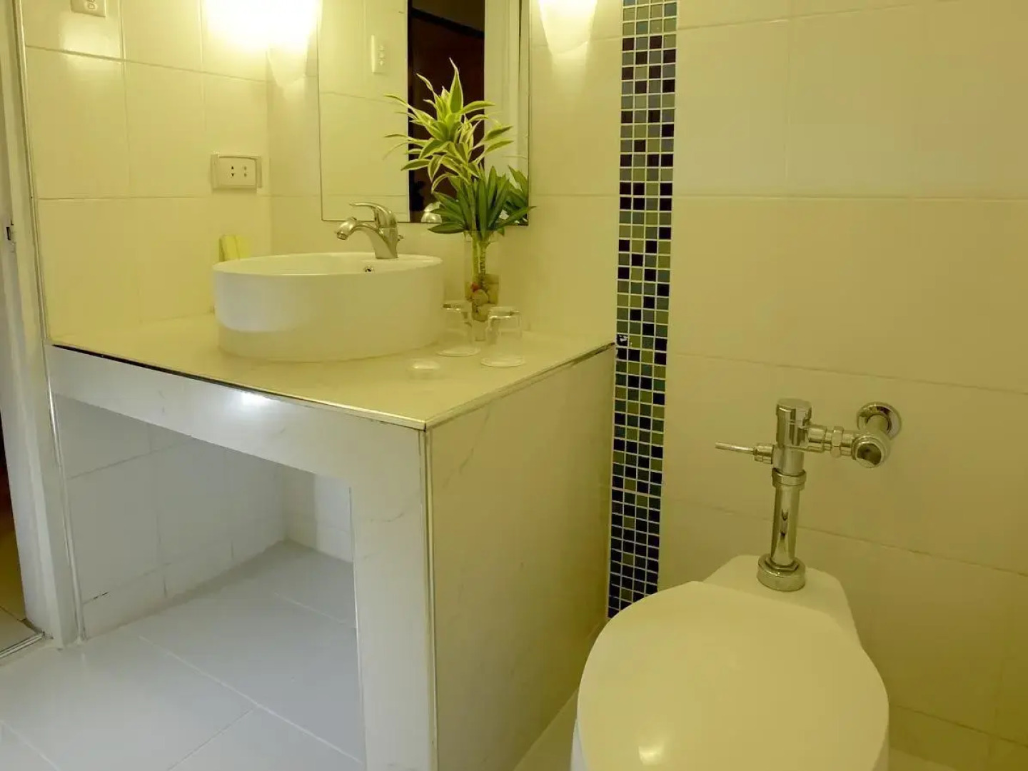 The Royal Mandaya Hotel