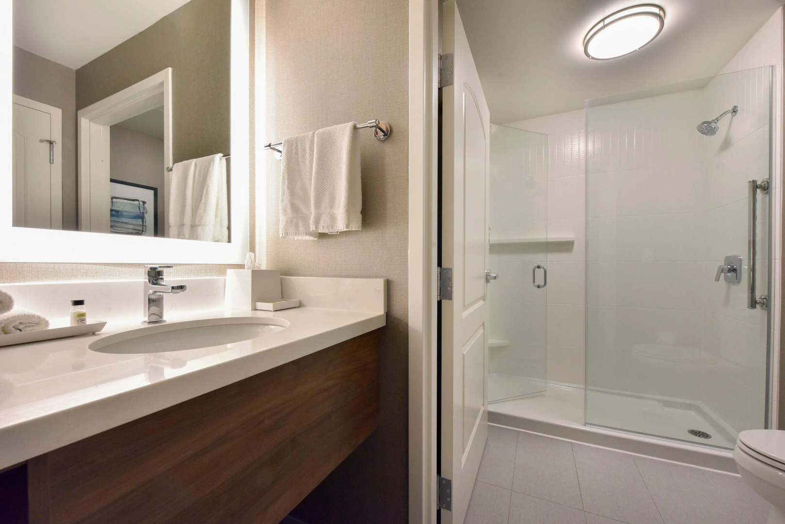 Staybridge Suites Waterloo - St. Jacobs Area by IHG