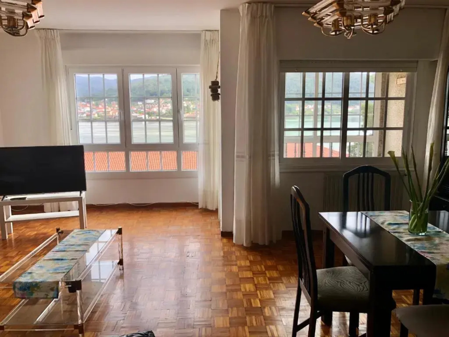 Apartamento con vistas al mar en Primera Línea.