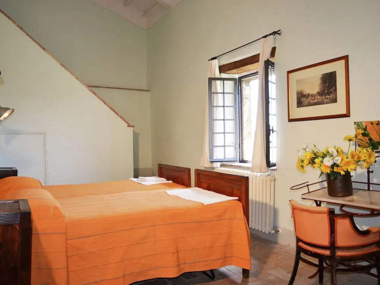 Villa in Rome With Pool & Garden