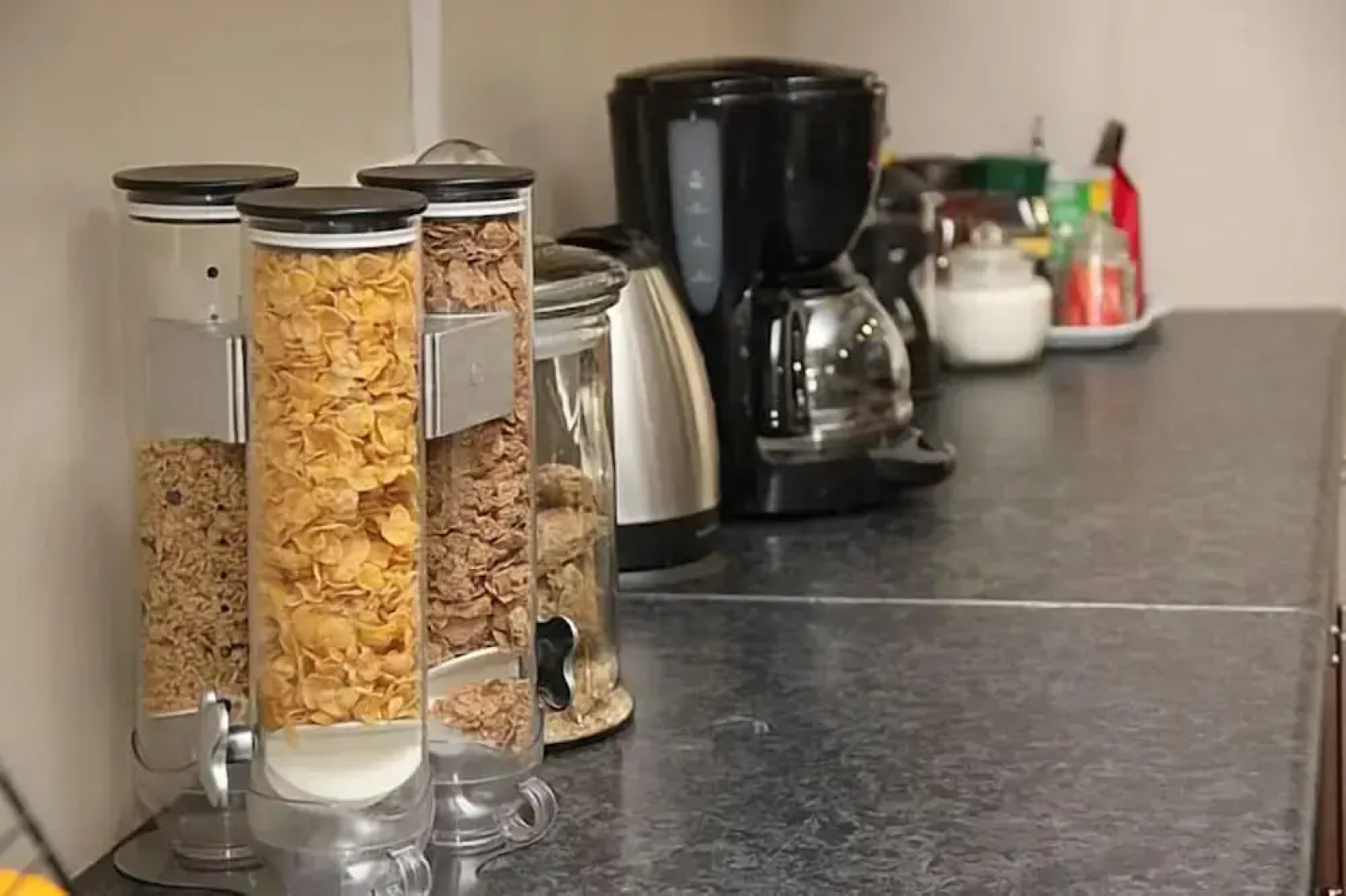 Airport Bed and Breakfast