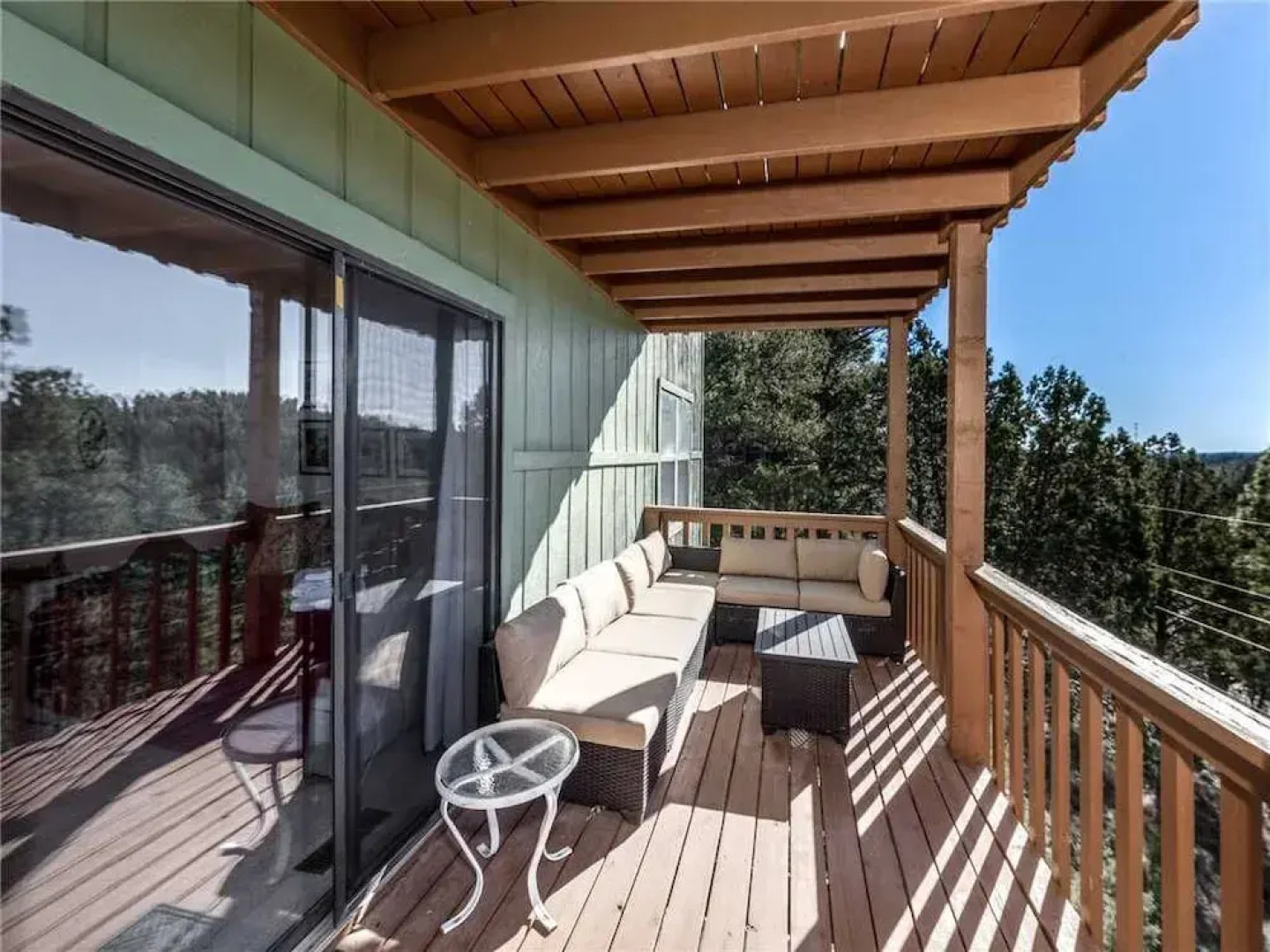 Sierra Lake Vista - Four Bedroom Cabin with Hot Tub