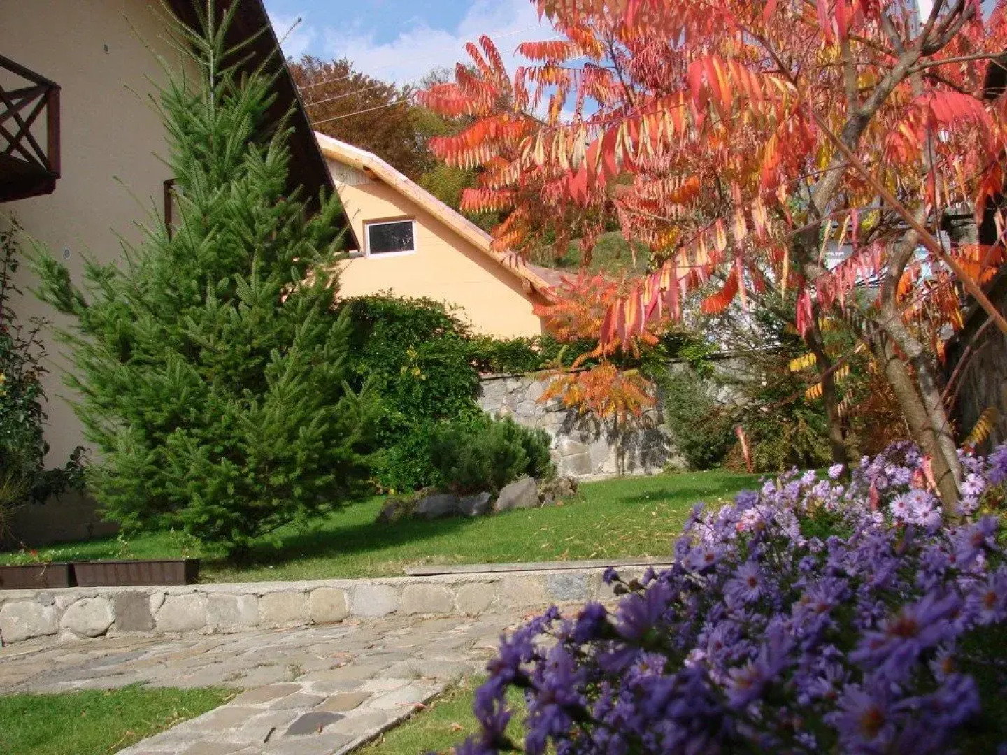 Club Visson Hotel & Restaurant Complex