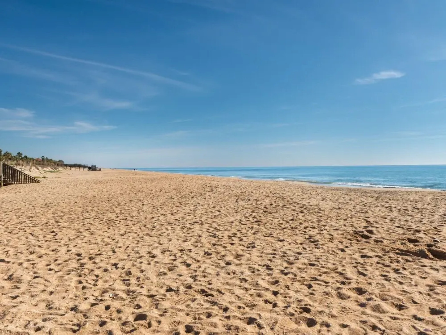 Lovely Holiday Home in Islantilla with Swimming Pool