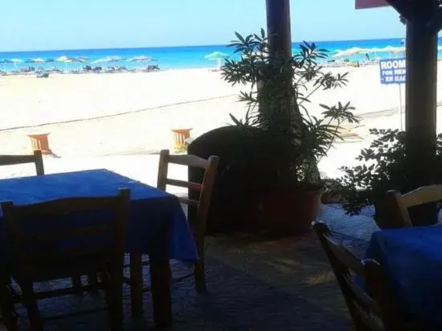 Enplo Rooms | Beachfront