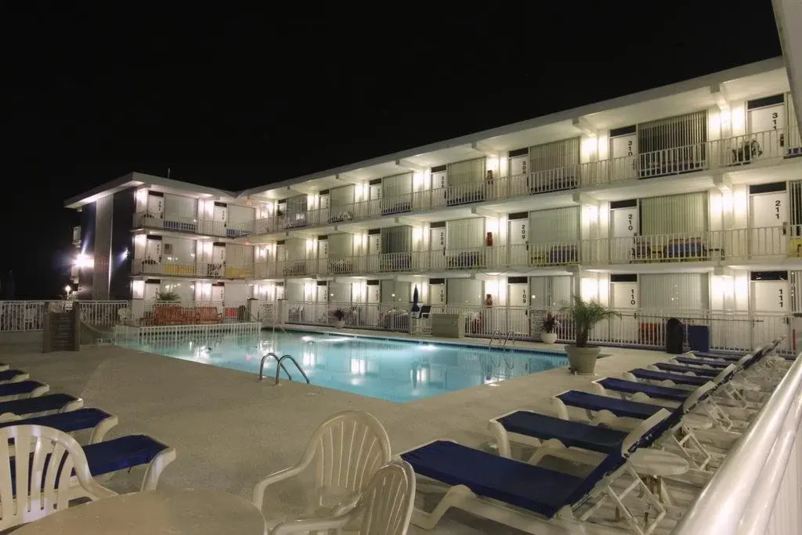 The Crusader Oceanfront Family Resort