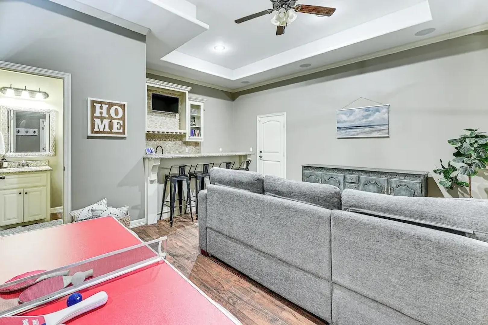 1 Mi to Utrgv Stadium: Roomy Retreat w/ Pool, Yard