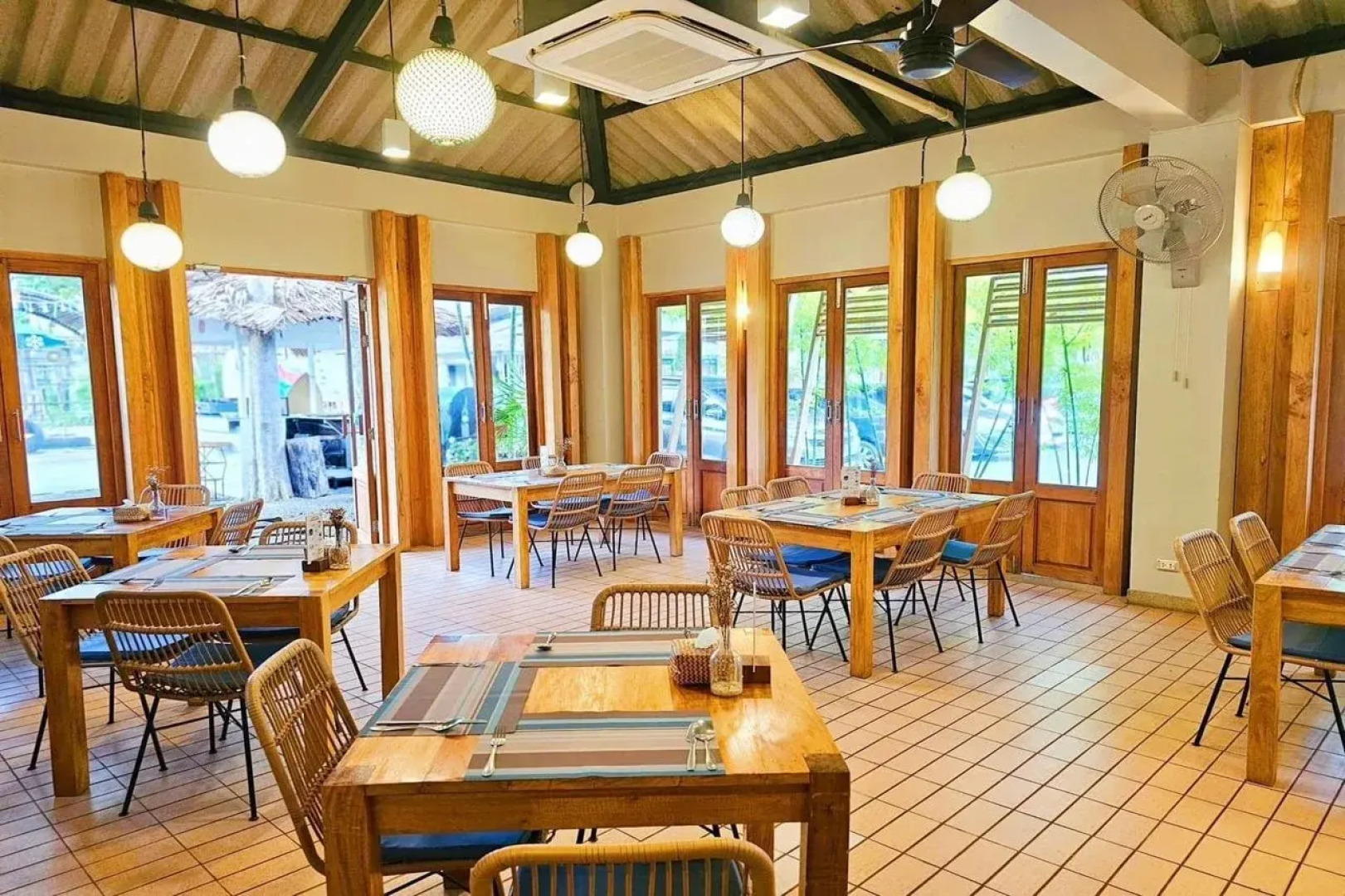 Dugong Village-Green Hotel