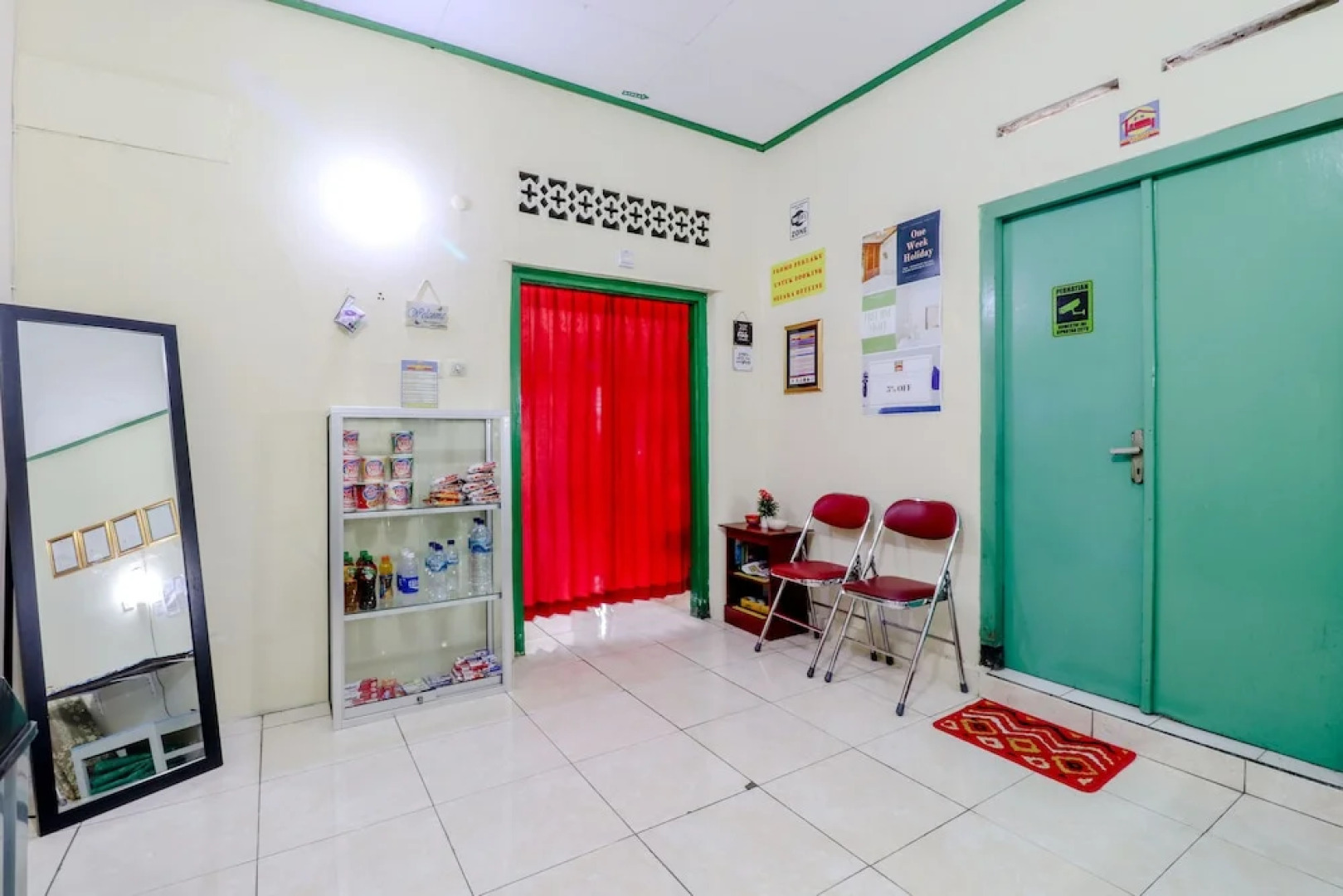 Bahagia Sederhana Home Stay - Hostel