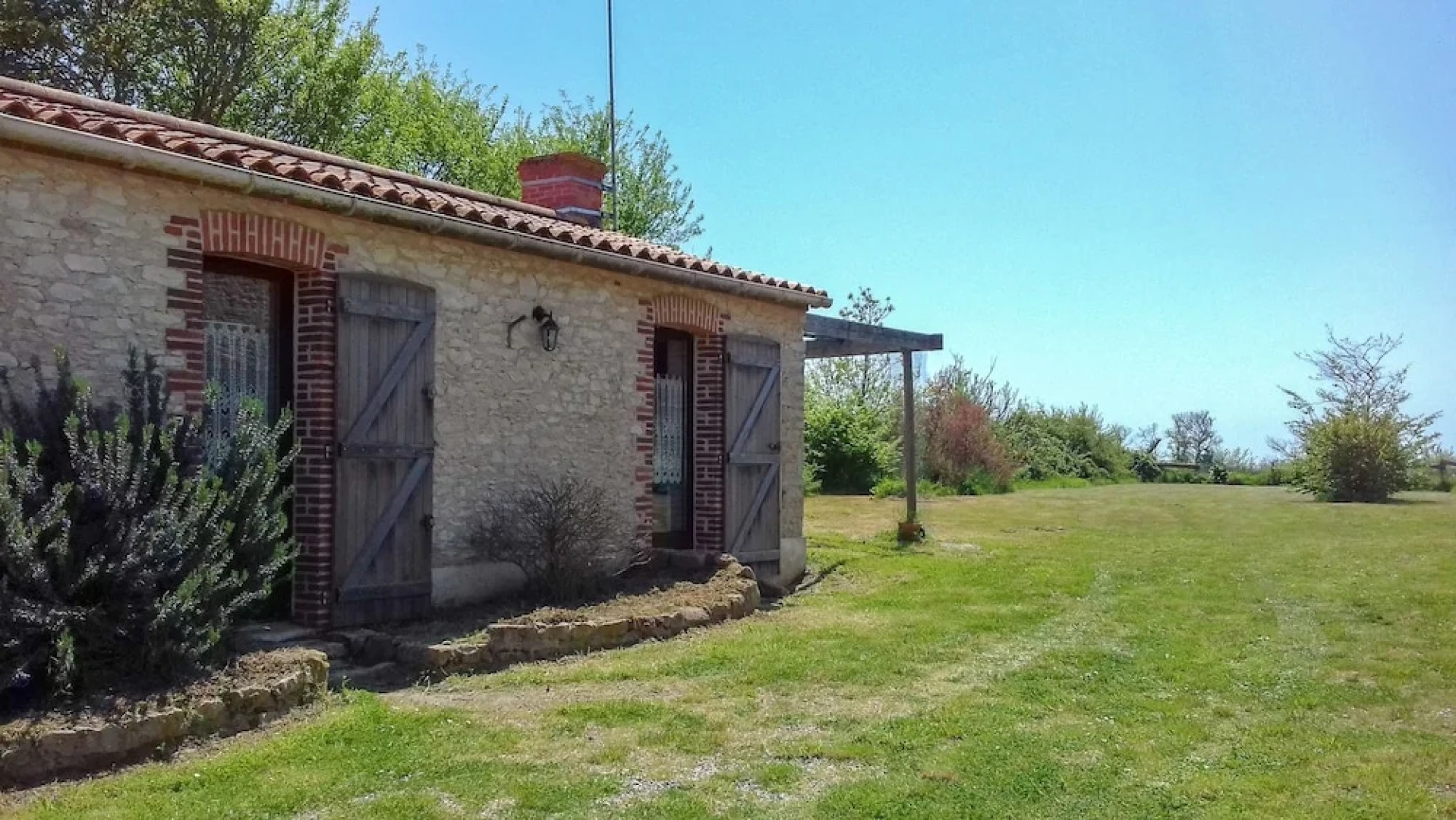 Maison Atypique Avec Jardin et Proximité mer