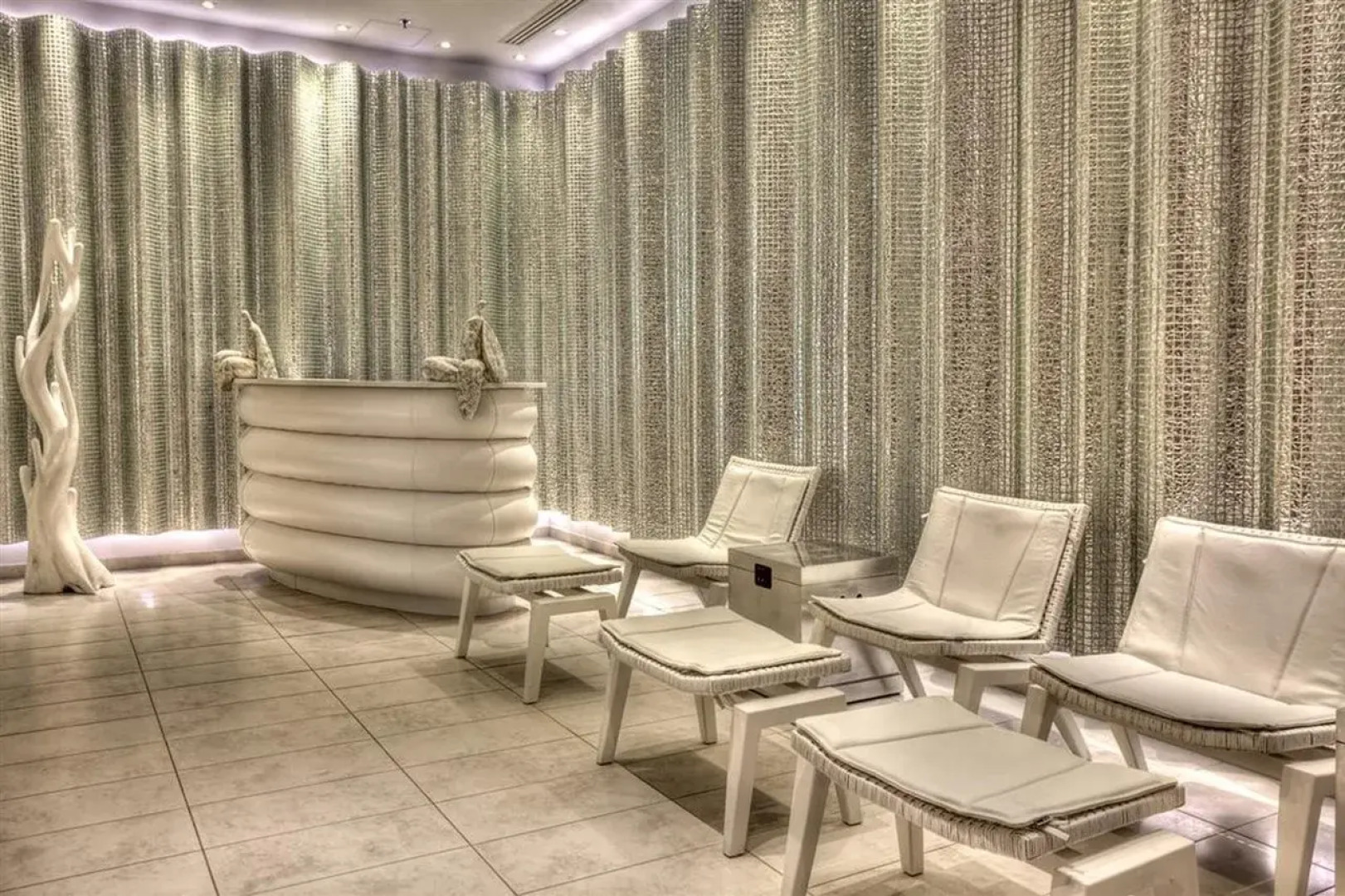 Salvator Villas & Spa Hotel