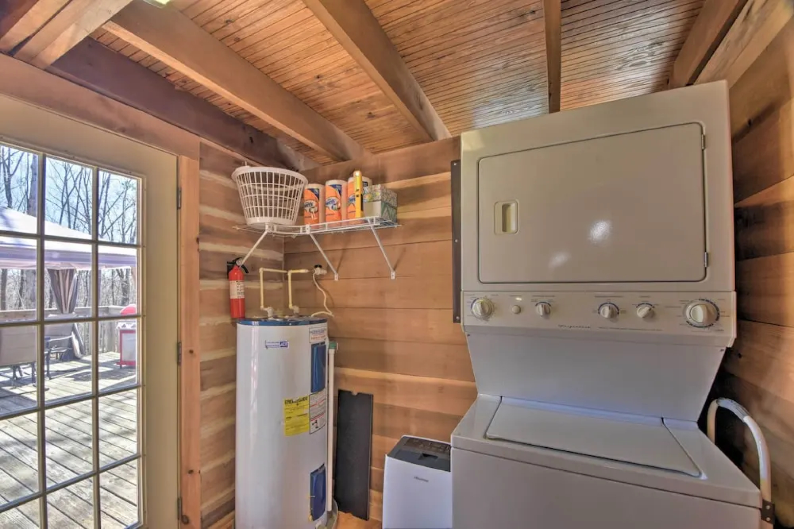 The Lake Place Cabin w/ Golf Cart & Free Kayaks!