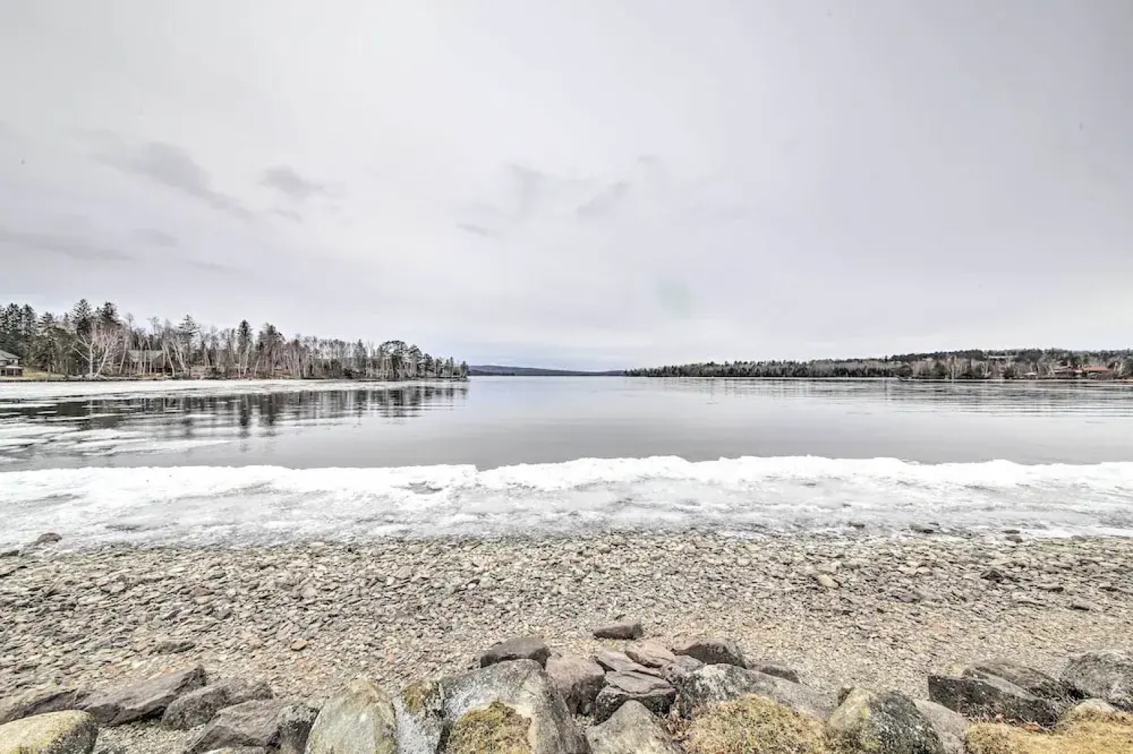 Condo w/ Rangeley Lake Views: 10 Mi to Saddleback!